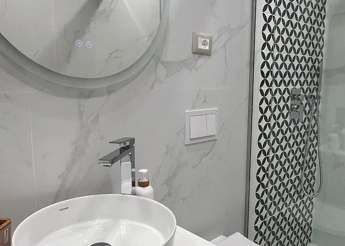 Tirana Central Apartments Διαμέρισμα *