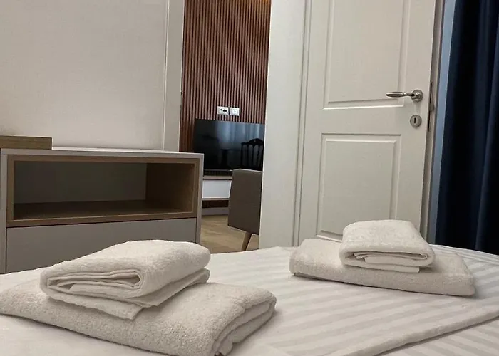 Tirana Central Apartments Τίρανα