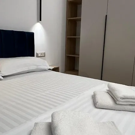 شقة Tirana Central Apartments