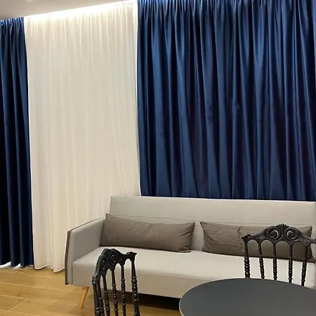 Tirana Central Apartments דירה טיראנה