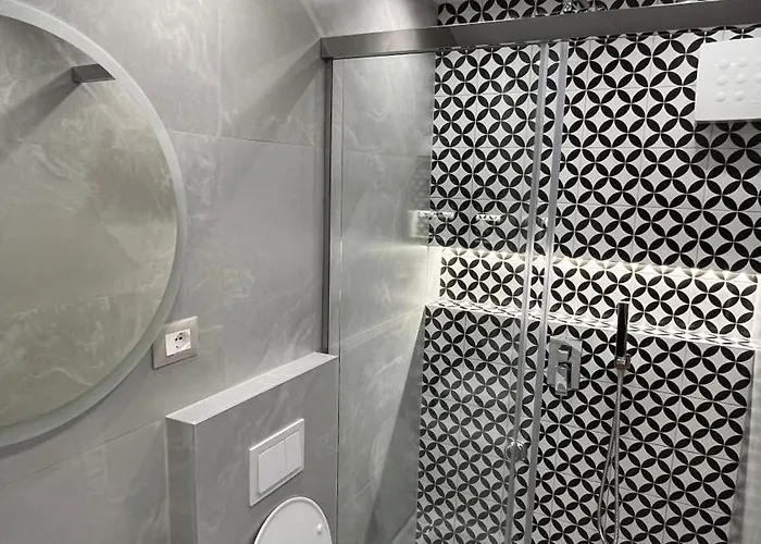 شقة Tirana Central Apartments تيرانا