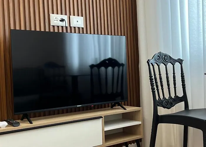 Tirana Central Apartments شقة